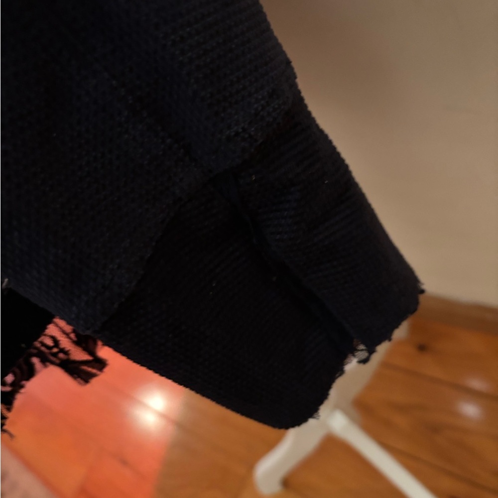 The Pyramid Collection Navy Blazer with Button and Lace Details - Picture 5 of 7